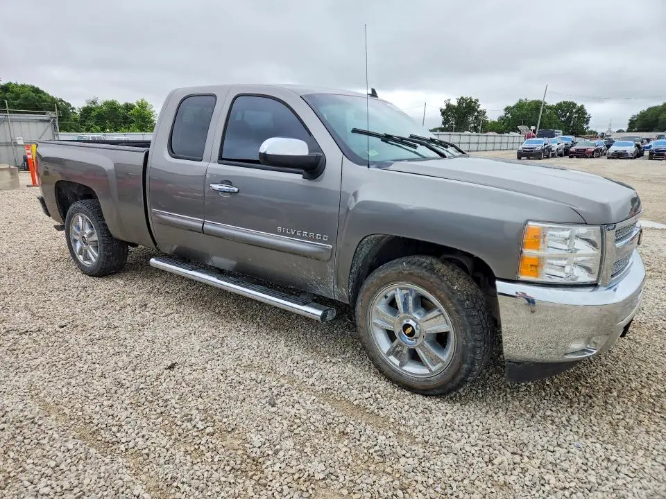 2012 CHEVROLET 1500 SILVE   