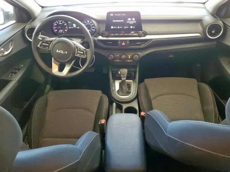 2024 KIA FORTE LX  