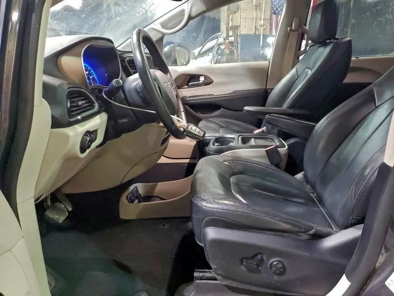 2017 CHRYSLER PACIFICA TOURING L  