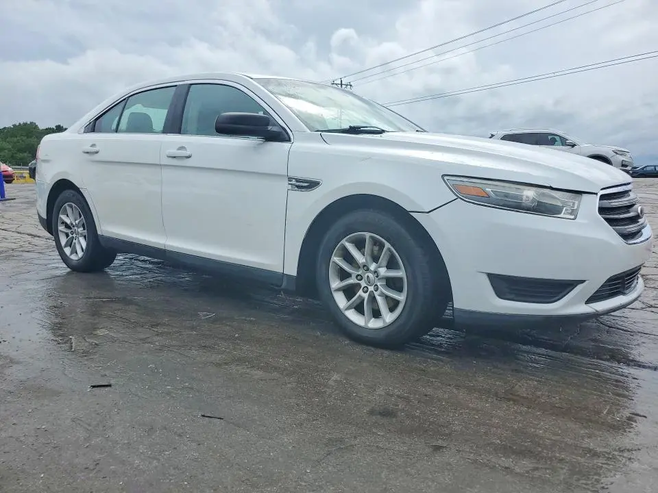 2013 FORD TAURUS SE  