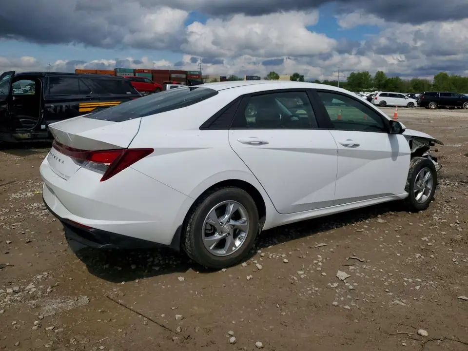 2023 HYUNDAI ELANTRA SE  