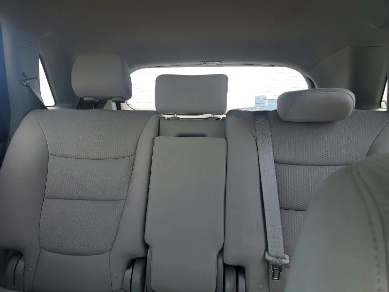 2011 KIA SORENTO LX  