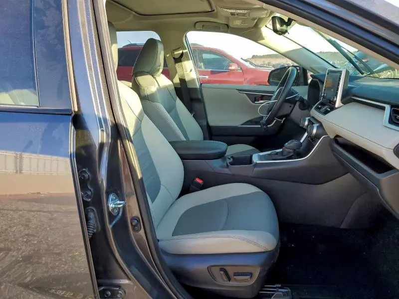 2022 TOYOTA RAV4 LIMITED  