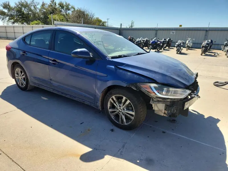 2017 HYUNDAI ELANTRA SE
