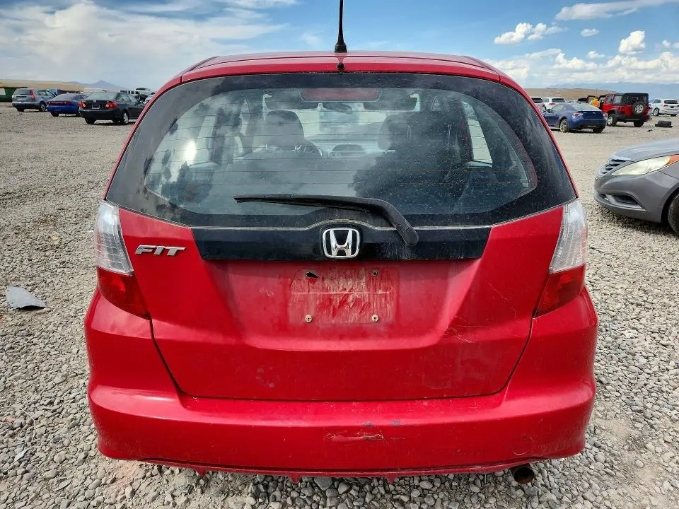 2013 HONDA FIT   