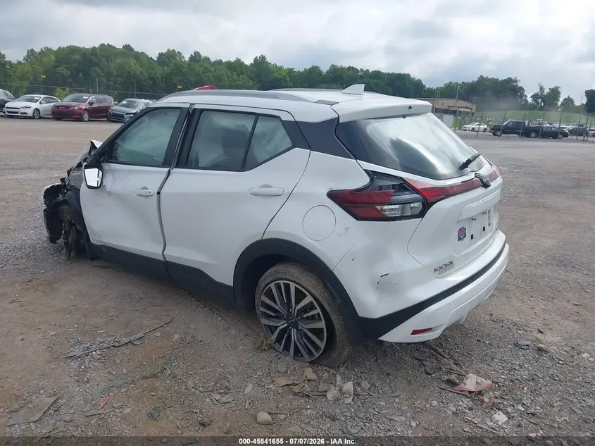 2022 NISSAN KICKS SV XTRONIC CVT