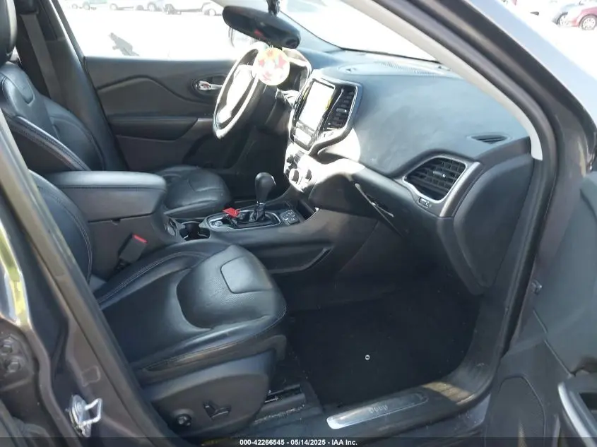 2019 JEEP CHEROKEE LIMITED FWD