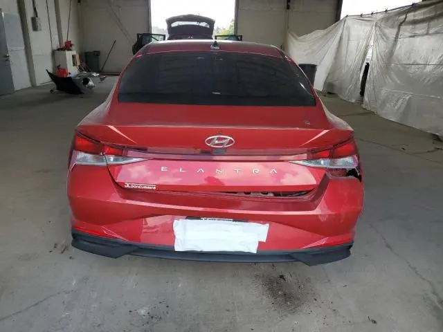 2021 HYUNDAI ELANTRA SE  