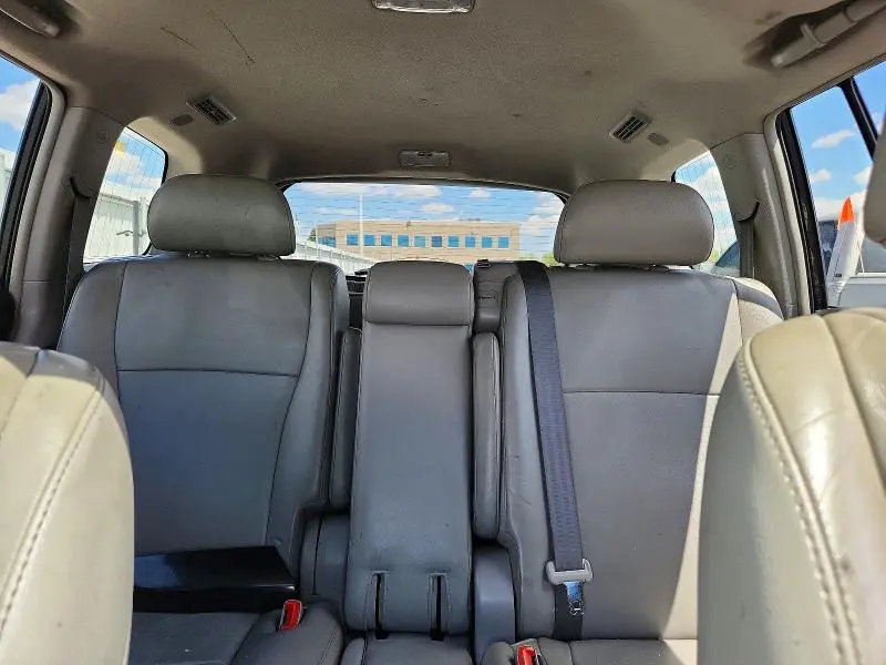 2012 TOYOTA HIGHLANDER SE  