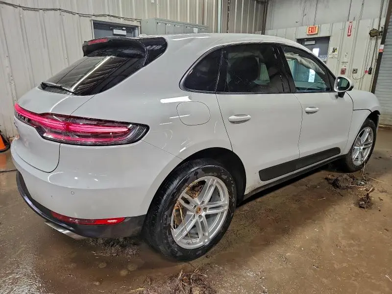 2021 PORSCHE MACAN   