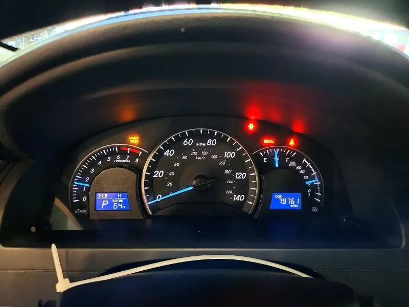 2014 TOYOTA CAMRY LE  