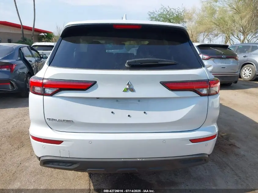 2024 MITSUBISHI OUTLANDER ES 2.5 2WD