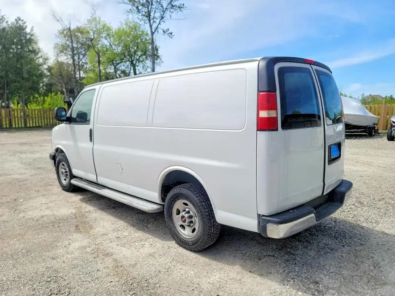 2017 GMC SAVANA G2500  