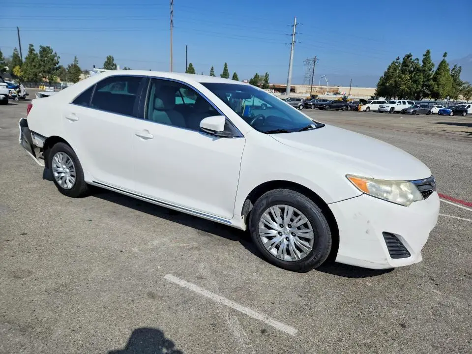 2012 TOYOTA CAMRY LE  