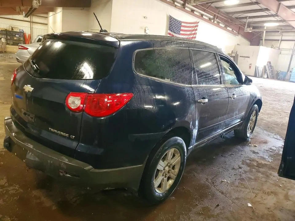 2011 CHEVROLET TRAVERSE LT  