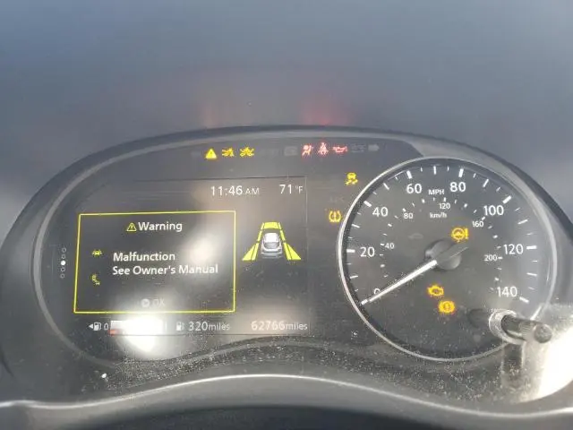 2021 NISSAN KICKS SV  