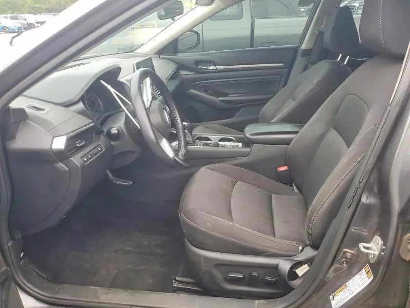 2021 NISSAN ALTIMA SV  