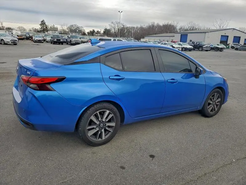 2021 NISSAN VERSA SV  