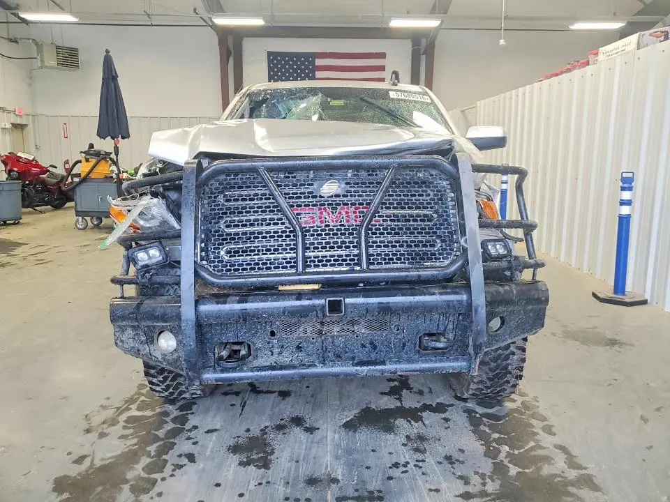 2017 GMC SIERRA K2500 SLE  