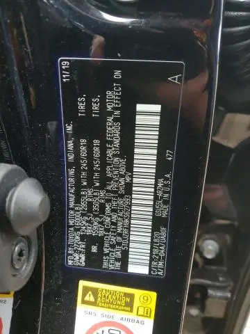 2019 TOYOTA HIGHLANDER SE  