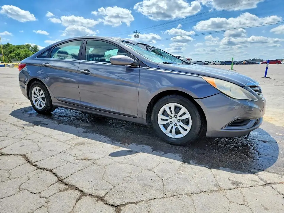 2012 HYUNDAI SONATA GLS  