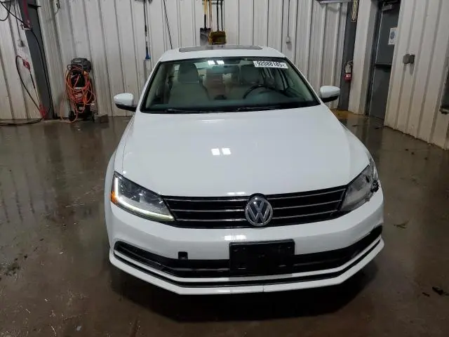 2017 VOLKSWAGEN JETTA SE  