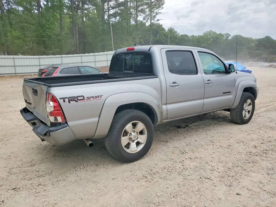 2015 TOYOTA TACOMA V6  