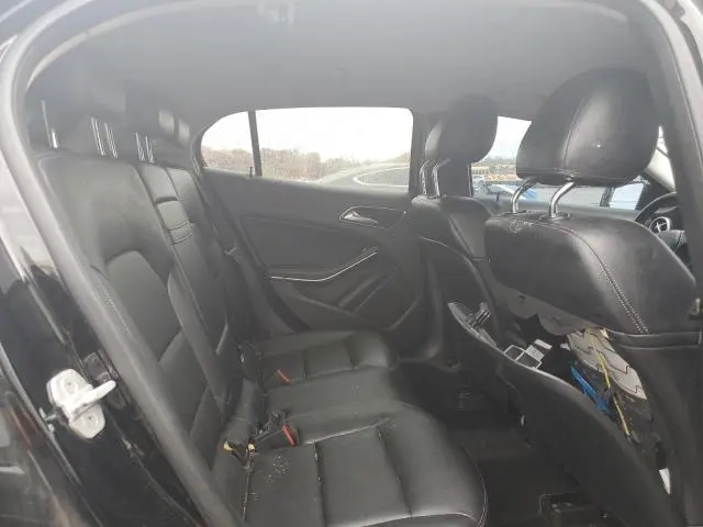 2015 MERCEDES-BENZ GLA 250 4MATIC  