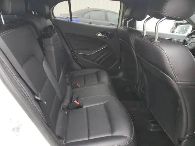 2018 MERCEDES-BENZ GLA 250