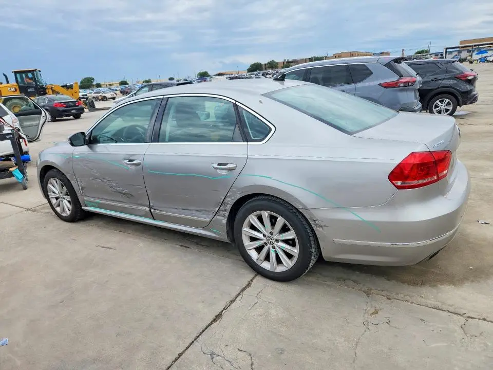 2013 VOLKSWAGEN PASSAT SEL  