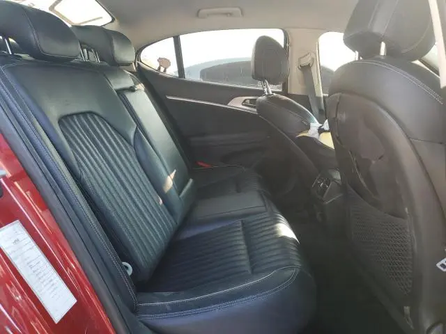 2022 GENESIS G70 BASE  