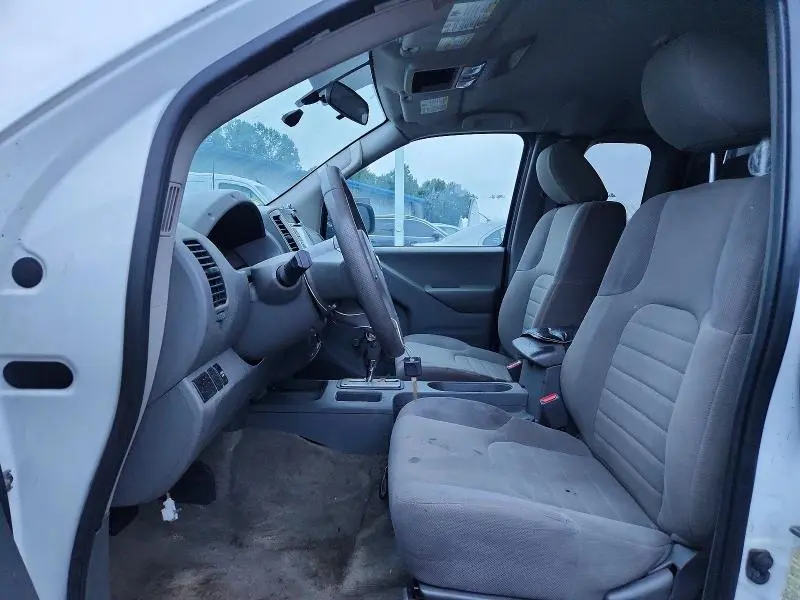 2017 NISSAN FRONTIER S  