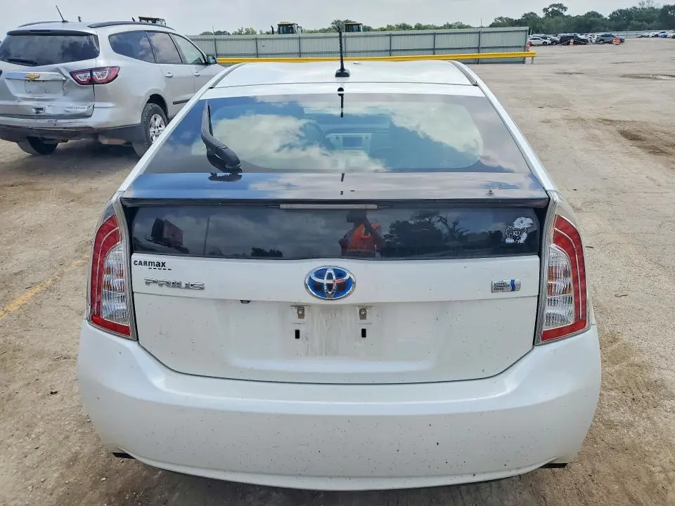 2015 TOYOTA PRIUS PERSONA SERIES  