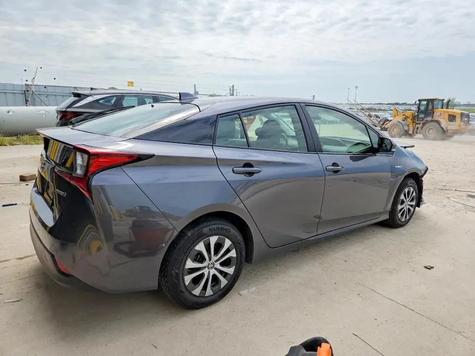 2020 TOYOTA PRIUS LE AWD-E  