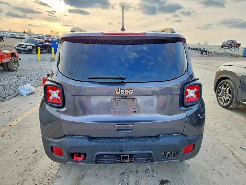 2021 JEEP RENEGADE TRAILHAWK  