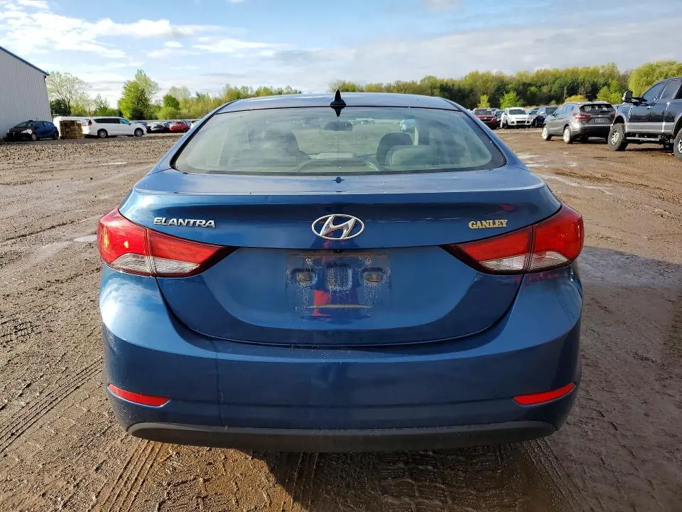 2014 HYUNDAI ELANTRA SE  