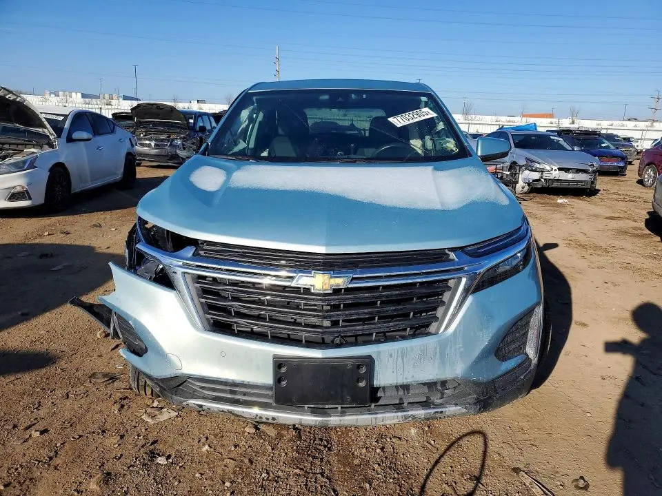 2022 CHEVROLET EQUINOX LT  