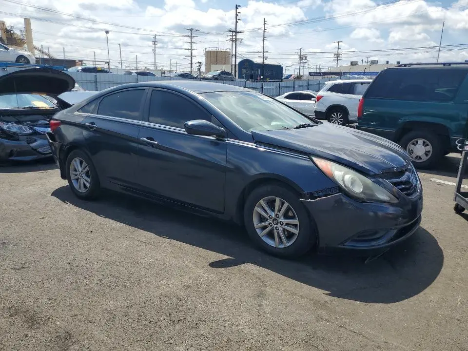 2012 HYUNDAI SONATA GLS  