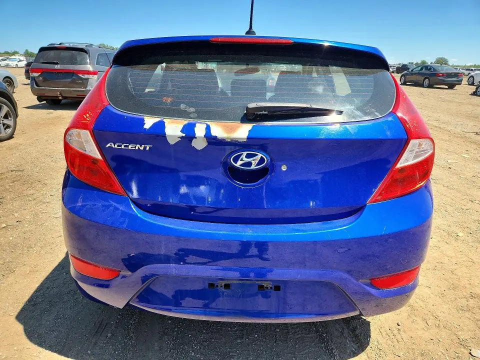 2012 HYUNDAI ACCENT SE  