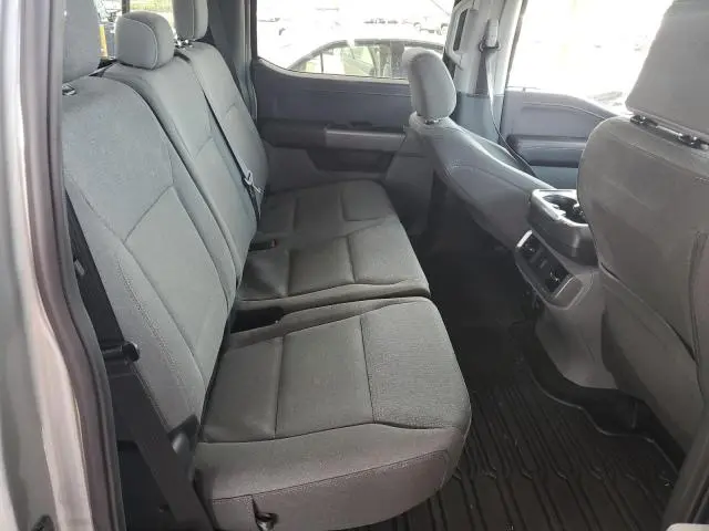 2024 FORD F150 XLT  