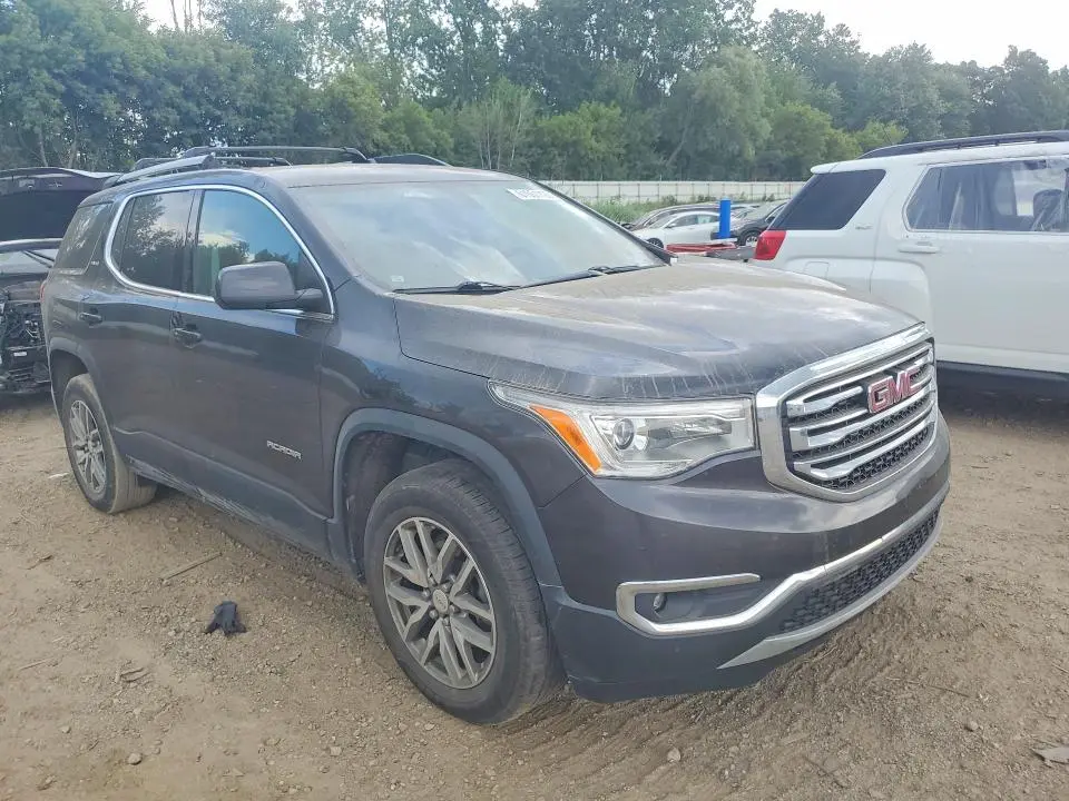 2017 GMC ACADIA SLE  