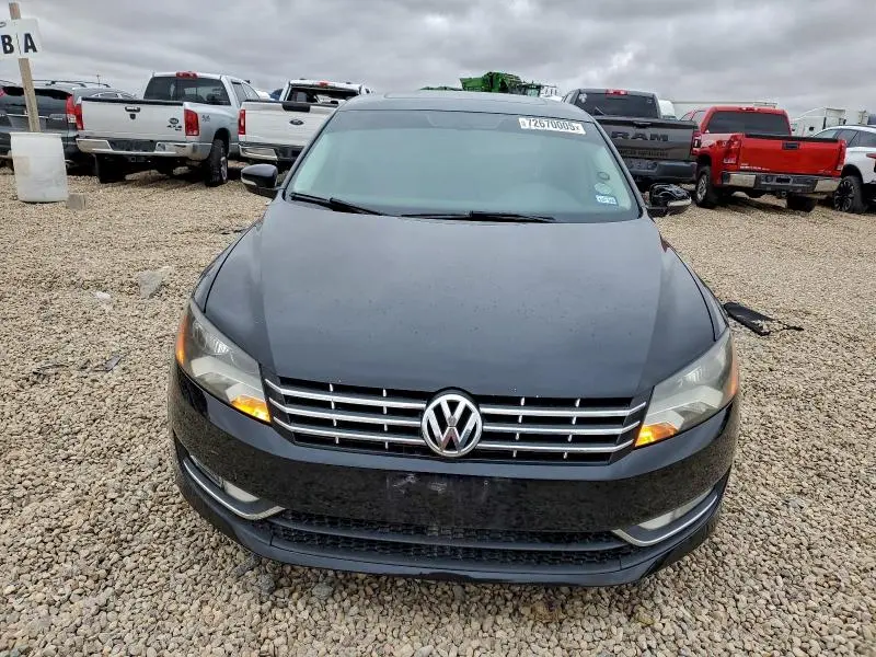 2013 VOLKSWAGEN PASSAT SEL  
