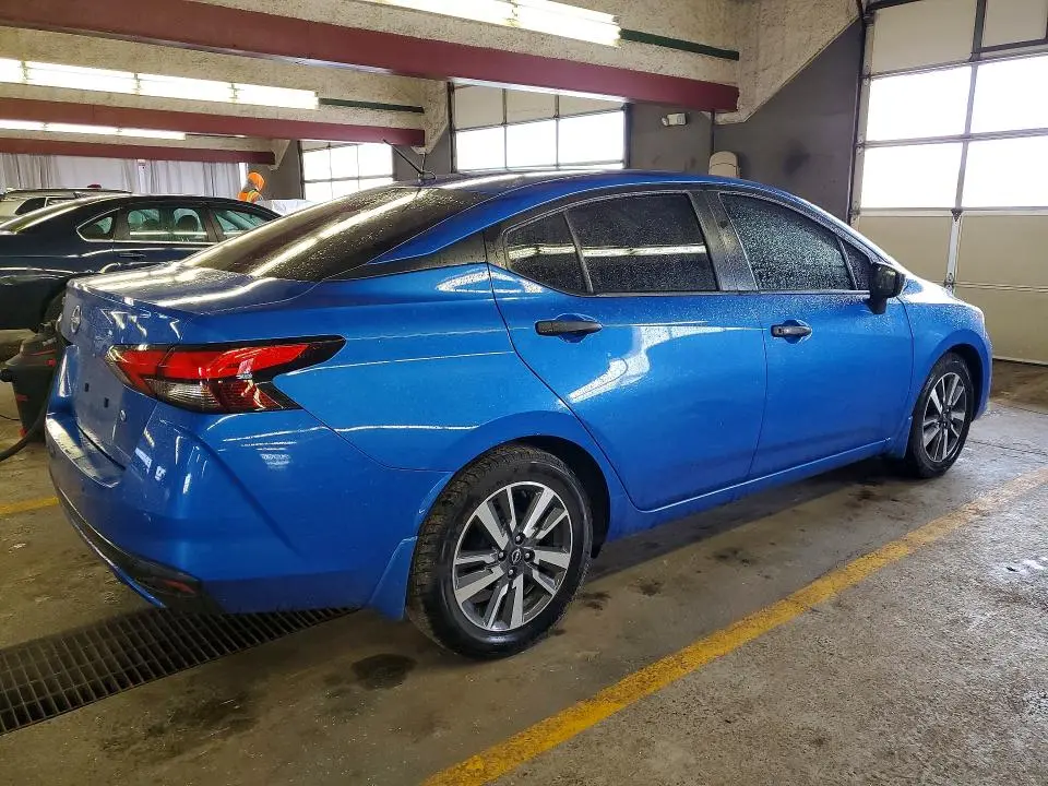 2024 NISSAN VERSA S  