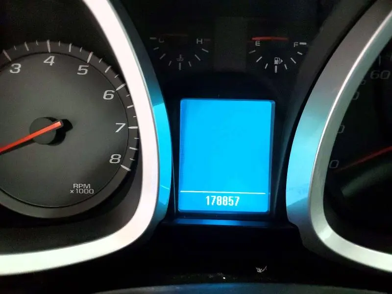 2011 CHEVROLET EQUINOX LT  