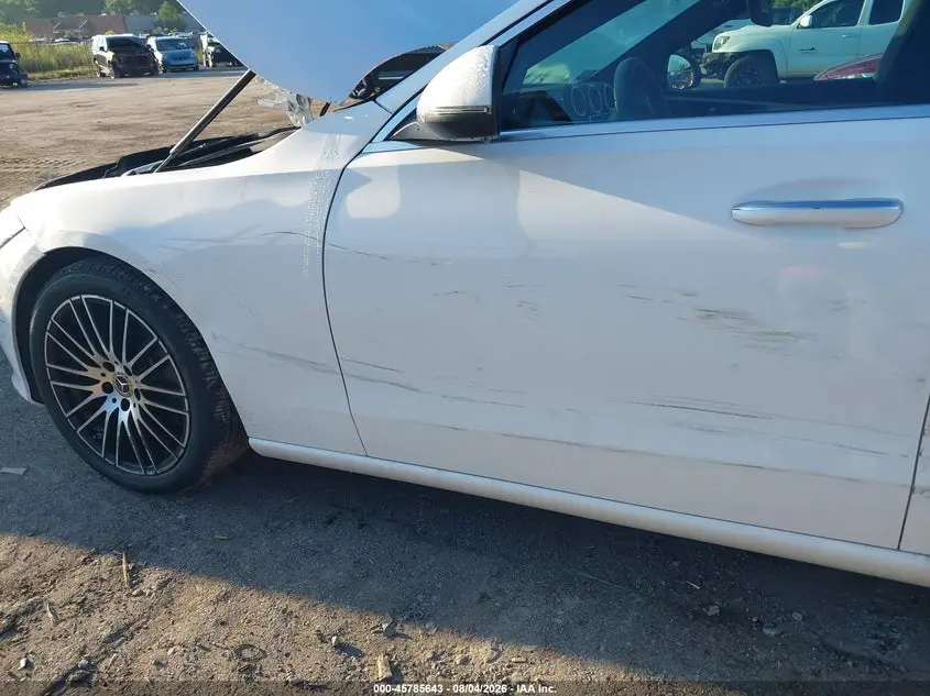 2024 MERCEDES-BENZ C 300  