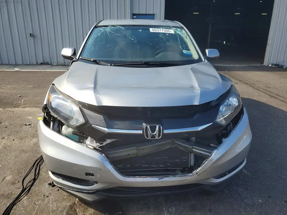2016 HONDA HR-V LX  