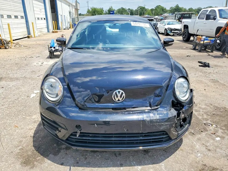 2019 VOLKSWAGEN BEETLE S  