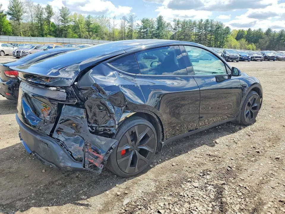 2026 TESLA MODEL Y   