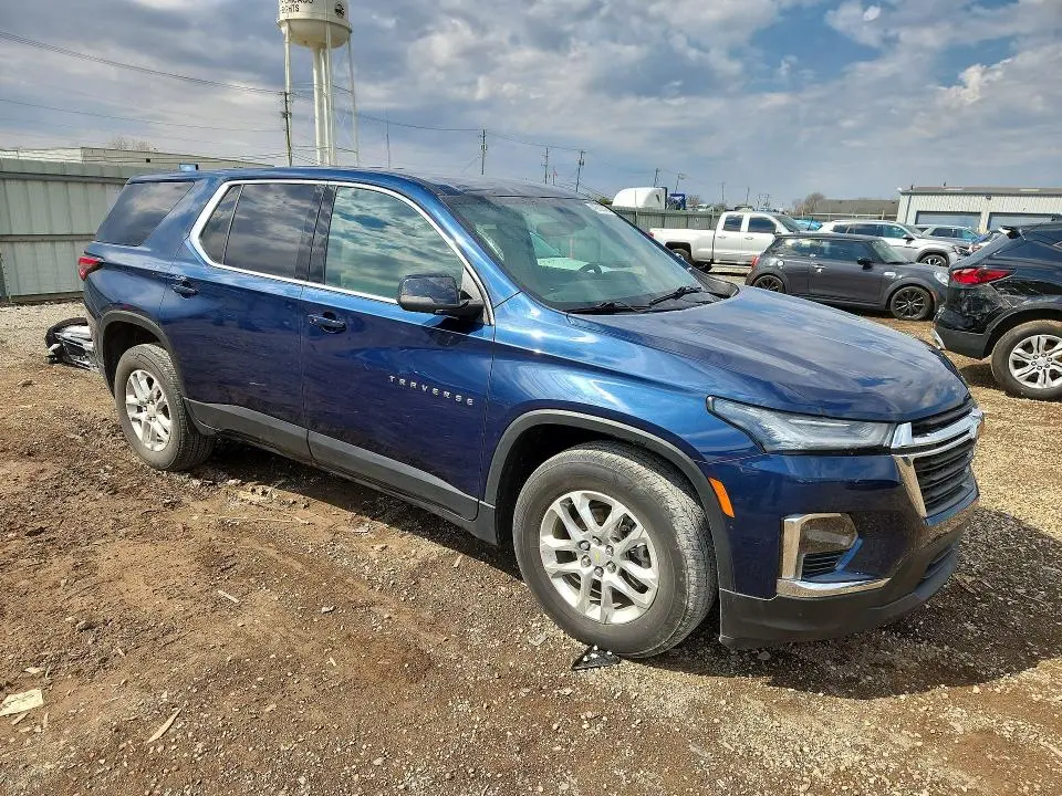 2022 CHEVROLET TRAVERSE LS  