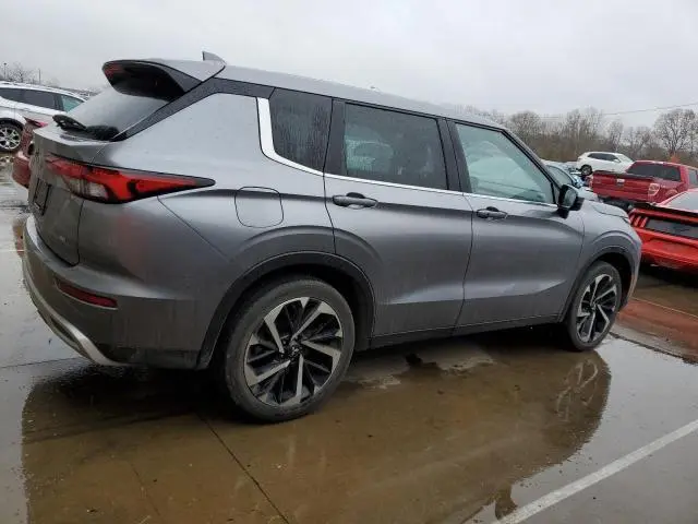2023 MITSUBISHI OUTLANDER SE  